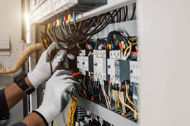 Best Licensed Electrician  in Livingston, CA